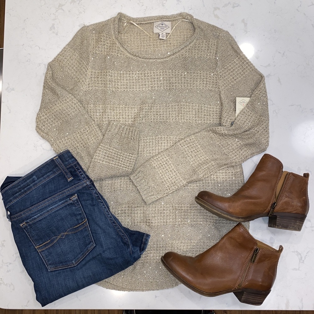 Cream sparkly top